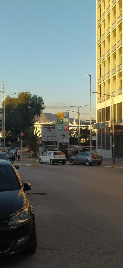 Με Θεα Το Λιμανι Διαμέρισμα Πειραιάς Εξωτερικό φωτογραφία